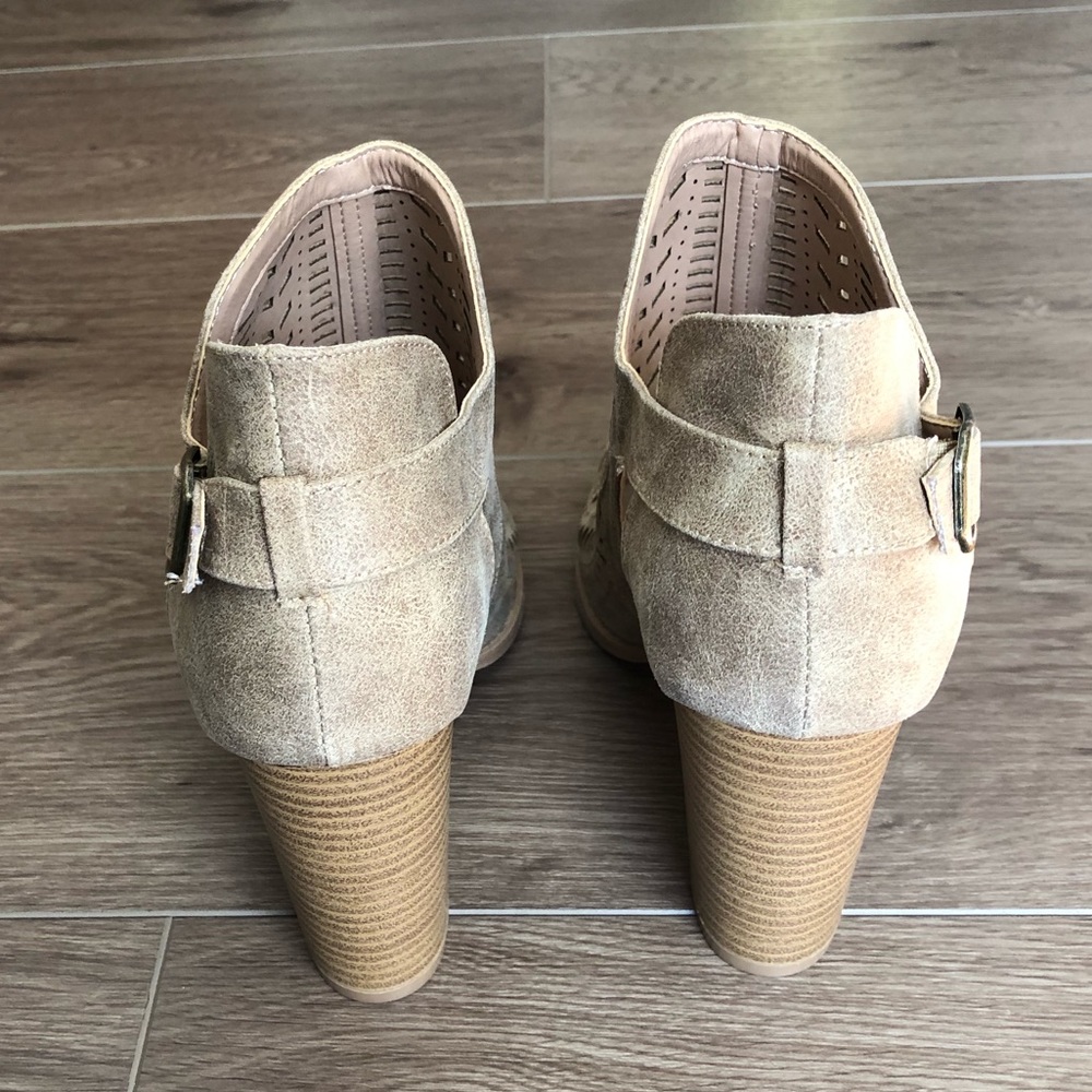 10⚡️Taupe Laser Cut Peep Toe Bootie - Picture 4 of 6